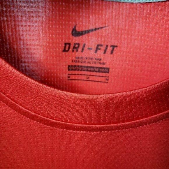 Nike Men's Dri-Fit Legend Training Jersey Short Sleeve Shirt Med NWOT - Picture 4 of 6